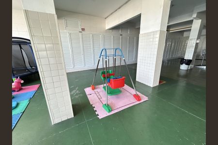 Apartamento à venda com 74m², 2 quartos e 1 vagaÁrea comum - Playground