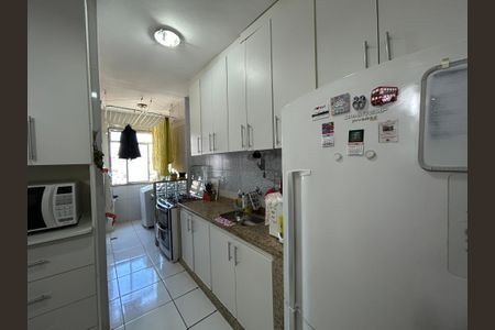 Apartamento à venda com 74m², 2 quartos e 1 vagaCozinha