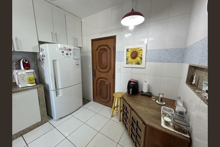 Apartamento à venda com 74m², 2 quartos e 1 vagaCozinha