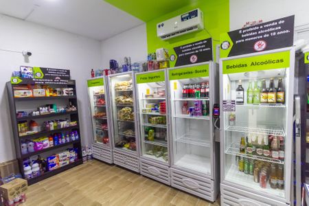 Apartamento para alugar com 48m², 2 quartos e 1 vaga Apartamento para alugar com 48m², 2 quartos e 1 vagaMini mercado