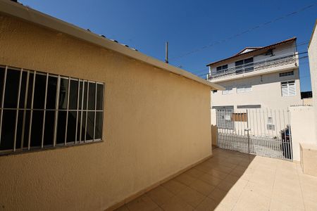 Casa à venda com 150m², 1 quarto e 2 vagas Casa à venda com 150m², 1 quarto e 2 vagasQuintal