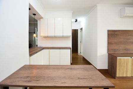 Sala de apartamento para alugar com 2 quartos, 69m² em Pinheiros, São Paulo
