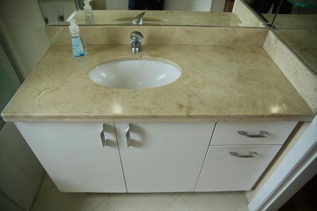 Apartamento à venda com 135m², 3 quartos e 3 vagasBanheiro  Suíte 2   