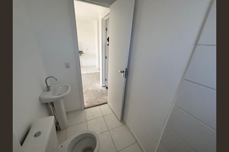 Apartamento para alugar com 44m², 2 quartos e sem vagaBanheiro