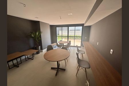 Apartamento para alugar com 44m², 2 quartos e sem vagaÁrea comum
