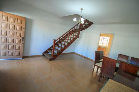 Casa à venda com 3 quartos, 300m² em Vila Prudente, São Paulo