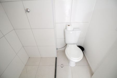 Apartamento para alugar com 34m², 2 quartos e sem vagaBanheiroBanheiro