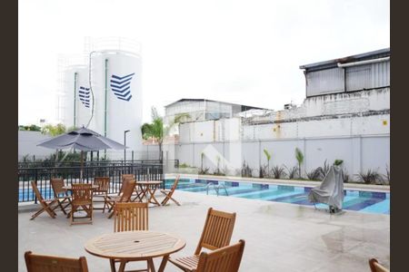Apartamento para alugar com 34m², 2 quartos e sem vagaÁrea comum - Piscina