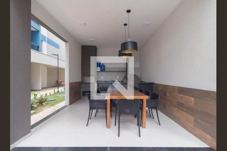 Apartamento para alugar com 34m², 2 quartos e sem vagaÁrea comum - Churrasqueira