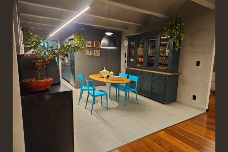 Apartamento à venda com 330m², 4 quartos e 4 vagas Apartamento à venda com 330m², 4 quartos e 4 vagasCozinha