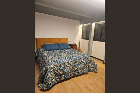 Apartamento à venda com 330m², 4 quartos e 4 vagas Apartamento à venda com 330m², 4 quartos e 4 vagasQuarto