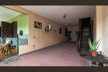 Casa para alugar com 1200m², 6 quartos e 8 vagas Casa para alugar com 1200m², 6 quartos e 8 vagasGaragem