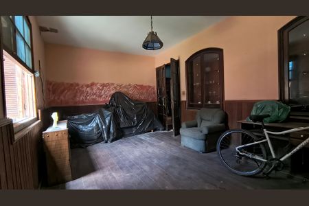 Casa para alugar com 1200m², 6 quartos e 8 vagas Casa para alugar com 1200m², 6 quartos e 8 vagasQuarto 3