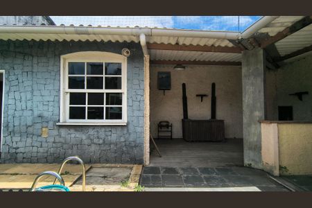 Casa para alugar com 1200m², 6 quartos e 8 vagas Casa para alugar com 1200m², 6 quartos e 8 vagasQuintal