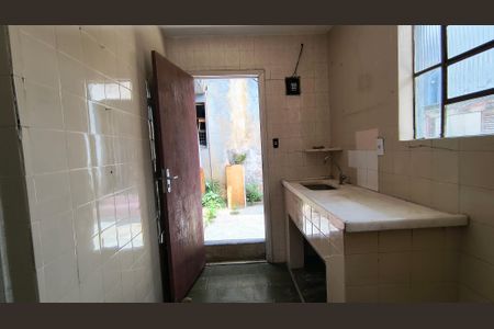 Casa para alugar com 1200m², 6 quartos e 8 vagas Casa para alugar com 1200m², 6 quartos e 8 vagasEdícula