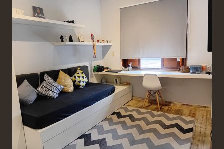 Casa para alugar com 1200m², 6 quartos e 8 vagas Casa para alugar com 1200m², 6 quartos e 8 vagasQuarto