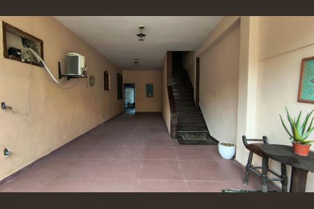 Casa para alugar com 1200m², 6 quartos e 8 vagas Casa para alugar com 1200m², 6 quartos e 8 vagasGaragem