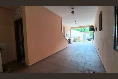 Casa para alugar com 1200m², 6 quartos e 8 vagas Casa para alugar com 1200m², 6 quartos e 8 vagasGaragem