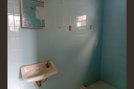 Casa para alugar com 1200m², 6 quartos e 8 vagas Casa para alugar com 1200m², 6 quartos e 8 vagasBanheiro