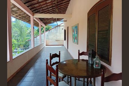 Casa para alugar com 1200m², 6 quartos e 8 vagas Casa para alugar com 1200m², 6 quartos e 8 vagasÁrea Comum