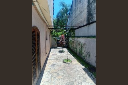 Casa para alugar com 1200m², 6 quartos e 8 vagas Casa para alugar com 1200m², 6 quartos e 8 vagasÁrea Comum