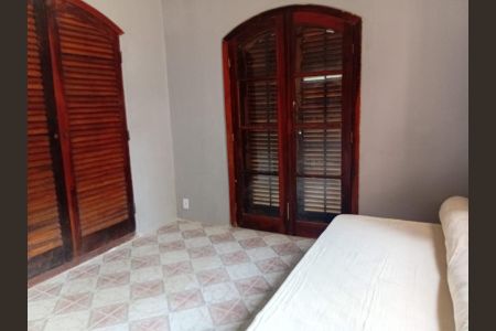 Casa para alugar com 1200m², 6 quartos e 8 vagas Casa para alugar com 1200m², 6 quartos e 8 vagasQuarto