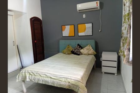 Casa para alugar com 1200m², 6 quartos e 8 vagas Casa para alugar com 1200m², 6 quartos e 8 vagasQuarto