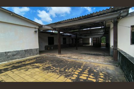 Casa para alugar com 1200m², 6 quartos e 8 vagas Casa para alugar com 1200m², 6 quartos e 8 vagasTerraço