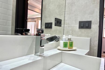 Apartamento à venda com 108m², 2 quartos e 2 vagasBanheiro Social