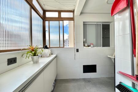 Apartamento à venda com 108m², 2 quartos e 2 vagasÁrea de Serviço