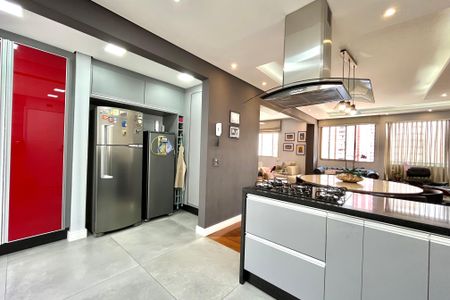 Apartamento à venda com 108m², 2 quartos e 2 vagasCozinha