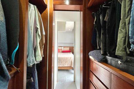 Apartamento à venda com 108m², 2 quartos e 2 vagasCloset da suíte