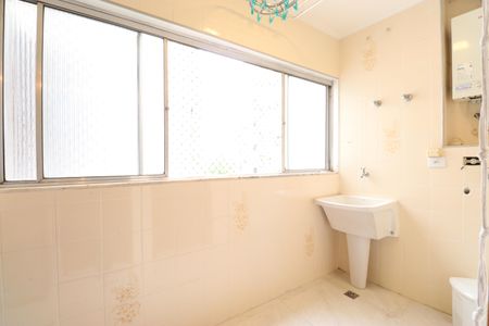 Apartamento à venda com 97m², 3 quartos e 2 vagasÁrea Banheiro e Quarto de Serviço