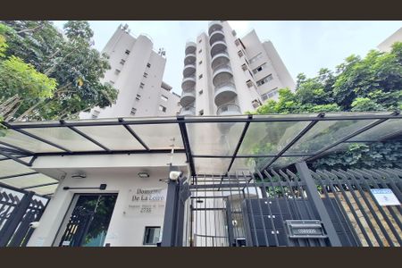 Apartamento à venda com 97m², 3 quartos e 2 vagas Apartamento à venda com 97m², 3 quartos e 2 vagasFachada