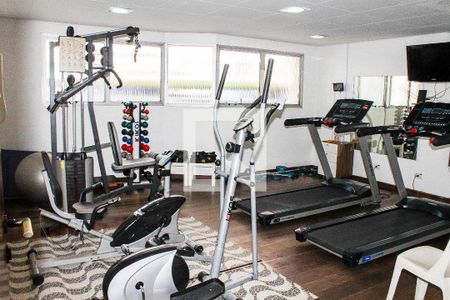 Apartamento à venda com 97m², 3 quartos e 2 vagas Apartamento à venda com 97m², 3 quartos e 2 vagasAcademia