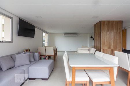 Apartamento à venda com 97m², 3 quartos e 2 vagas Apartamento à venda com 97m², 3 quartos e 2 vagasÁrea comum - Salão de festas