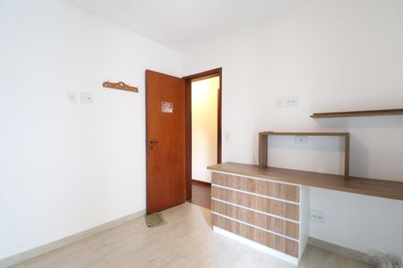 Apartamento à venda com 97m², 3 quartos e 2 vagasQuarto 2