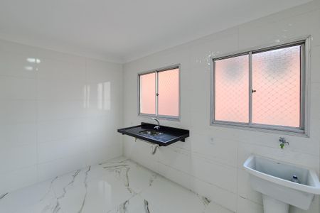 Apartamento à venda com 55m², 2 quartos e 1 vaga Apartamento à venda com 55m², 2 quartos e 1 vagaCozinha e Área de Serviço