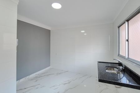 Apartamento à venda com 55m², 2 quartos e 1 vaga Apartamento à venda com 55m², 2 quartos e 1 vagaCozinha e Área de Serviço