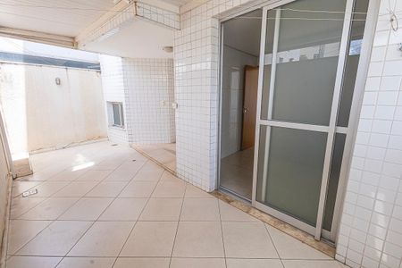 Apartamento à venda com 119m², 3 quartos e 2 vagasarea privativa e de serviço