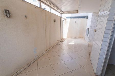 Apartamento à venda com 119m², 3 quartos e 2 vagasarea privativa e de serviço
