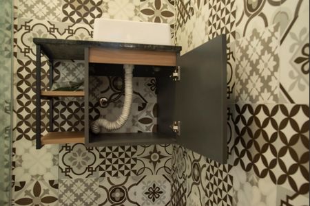 Banheiro de casa para alugar com 1 quarto, 40m² em Metro São Judas , São Paulo