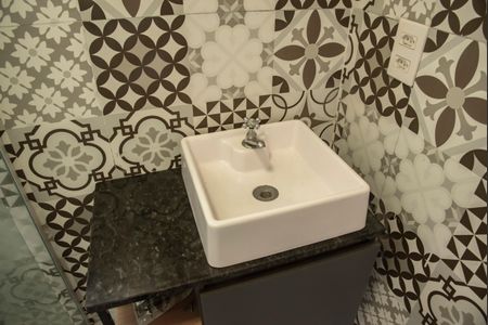 Banheiro de casa para alugar com 1 quarto, 40m² em Metro São Judas , São Paulo