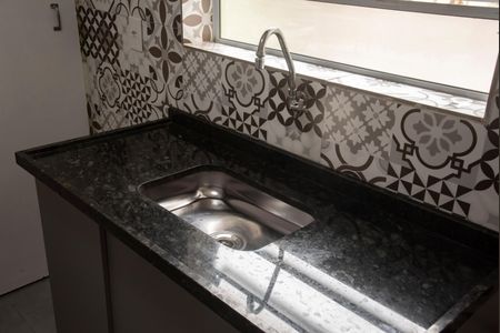 Cozinha de casa para alugar com 1 quarto, 40m² em Metro São Judas , São Paulo