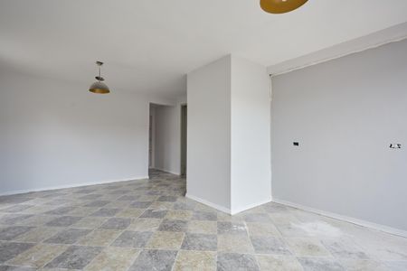 Sala de apartamento para alugar com 1 quarto, 23m² em Cajuru, Curitiba