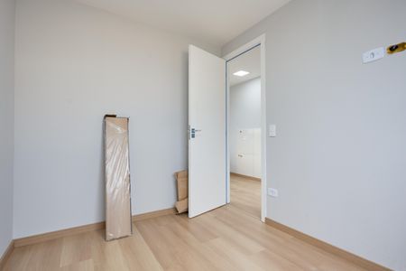 Quarto 1 de apartamento para alugar com 1 quarto, 23m² em Cajuru, Curitiba