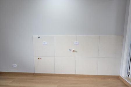Cozinha de apartamento para alugar com 1 quarto, 23m² em Cajuru, Curitiba