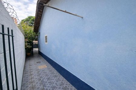 Casa à venda com 160m², 3 quartos e 3 vagasCorredor