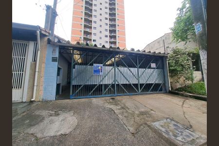 Casa à venda com 160m², 3 quartos e 3 vagasFachada com PLACA