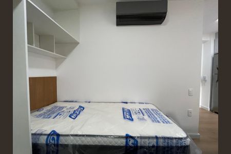 Studio - Sala - Cozinha - Quarto de kitnet/studio para alugar com 1 quarto, 24m² em Vila Butantã, São Paulo
